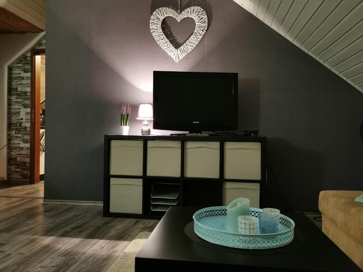 Wohnung Naehe Losheimer Stausee Niederlosheim Bagian luar foto